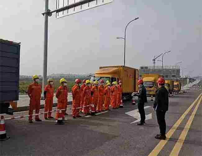 管道紫外光固化修復(fù) 紫外線光固化管道修復(fù) 紫外線光固化管道修復(fù)設(shè)備 紫外線光固化管道修復(fù)價格 紫外線光固化修復(fù)車