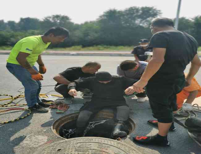 蛙人水下封堵 蛙人水下潛航器 蛙人潛水服設備多少錢1套 蛙人潛水最深多少米 蛙人水下封堵 蛙人水下潛航器 蛙人潛水服設備多少錢1套 蛙人潛水最深多少米