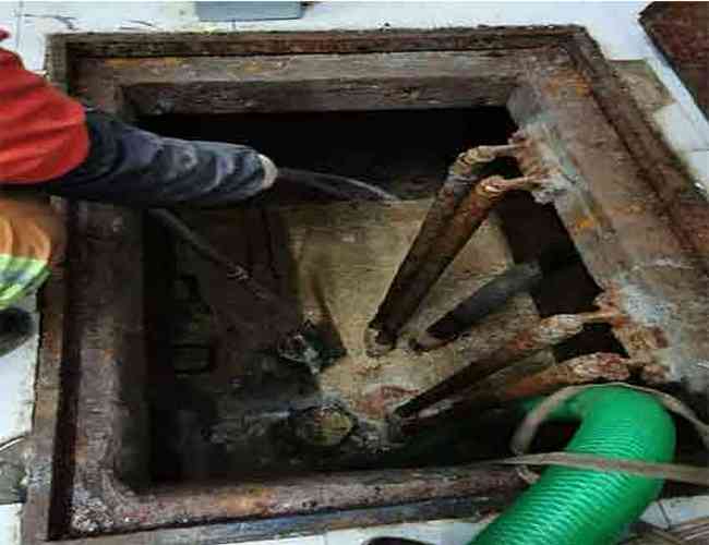 市政抽隔油池 小區(qū)隔油池清理 學校清理隔油池 物業(yè)清掏隔油池 工地隔油池清掏 工廠抽隔油池 公司隔油池清理