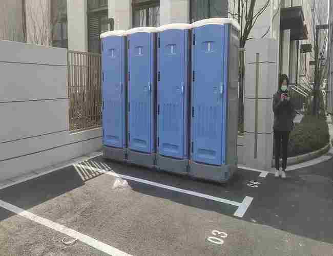 小型家庭移動廁所的價格、開啟方式及使用指南