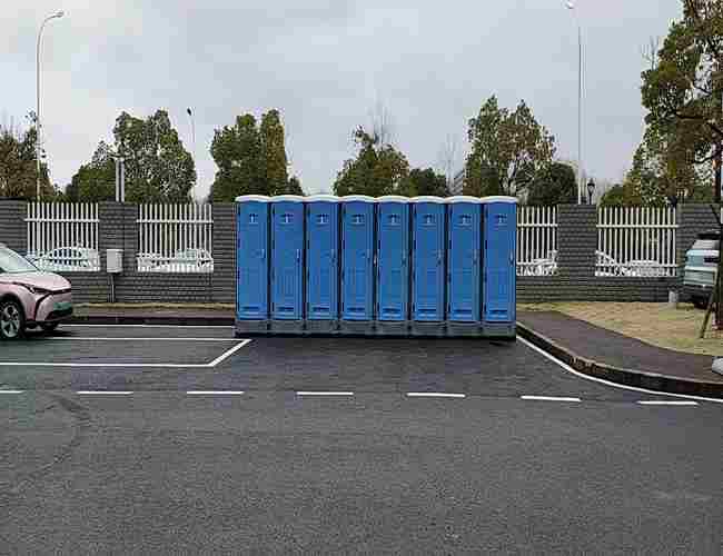 工地移動廁所定制價格比較及口碑評測：如何選擇最好的移動廁所服務商？