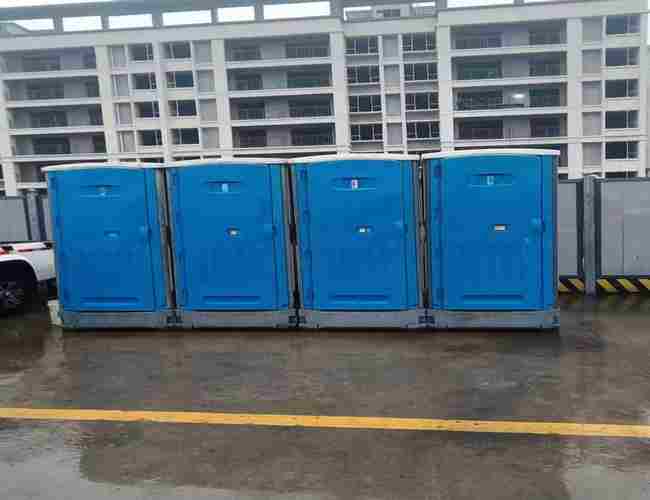 工地移動廁所定制價格比較及口碑評測：如何選擇最好的移動廁所服務商？