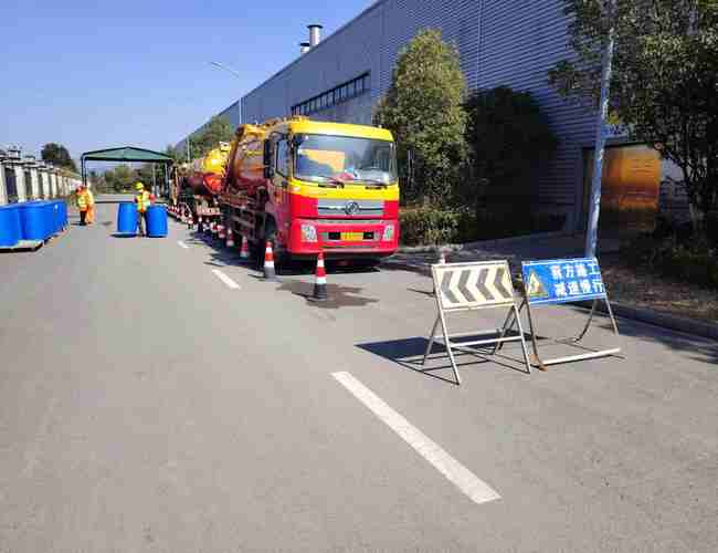 探討管道疏通專業(yè)上門服務(wù)電話的重要性與優(yōu)勢 探討管道疏通專業(yè)上門服務(wù)電話的重要性與優(yōu)勢